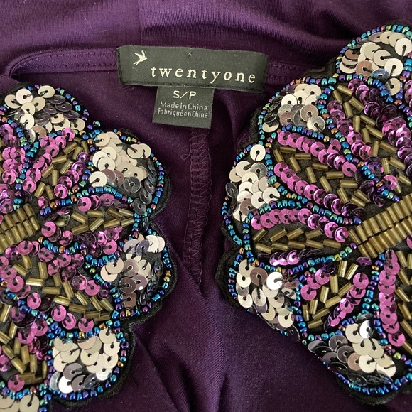 twenty-one Sleeveless Cowl Neck Knit Top w Embellished Shoulders SIZE S/P - Picture 10 of 13